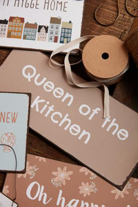 "Queen of the kitchen" metalskilt