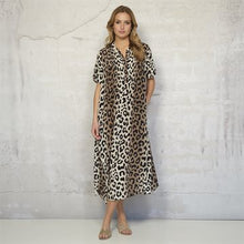 Indlæs billede til gallerivisning Caroline SS Dress 2525 - leopard