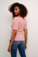 Indlæs billede til gallerivisning Culture - Dolly O-neck T-shirt - White Red Stripe