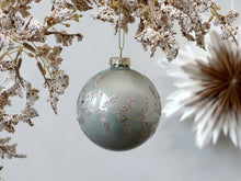 Indlæs billede til gallerivisning Chic Antique - Julekugle m. mistelten - Verte