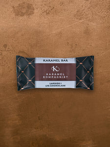 Karamel Kompagniet karamelbar "lakrids i lys chokolade"