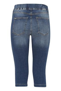 B. Young "Lola" capri i fv. light denim