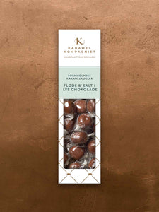 Karamel Kompagniet - Karamelkugler m. fløde og salt i lys chokolade